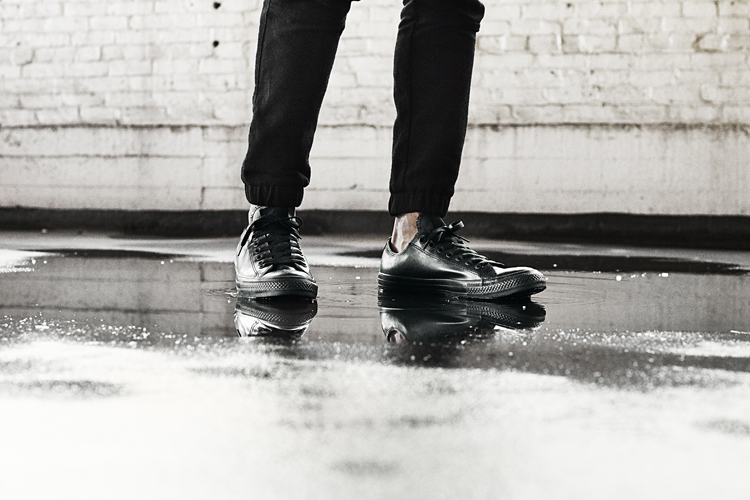 all black converse low tops