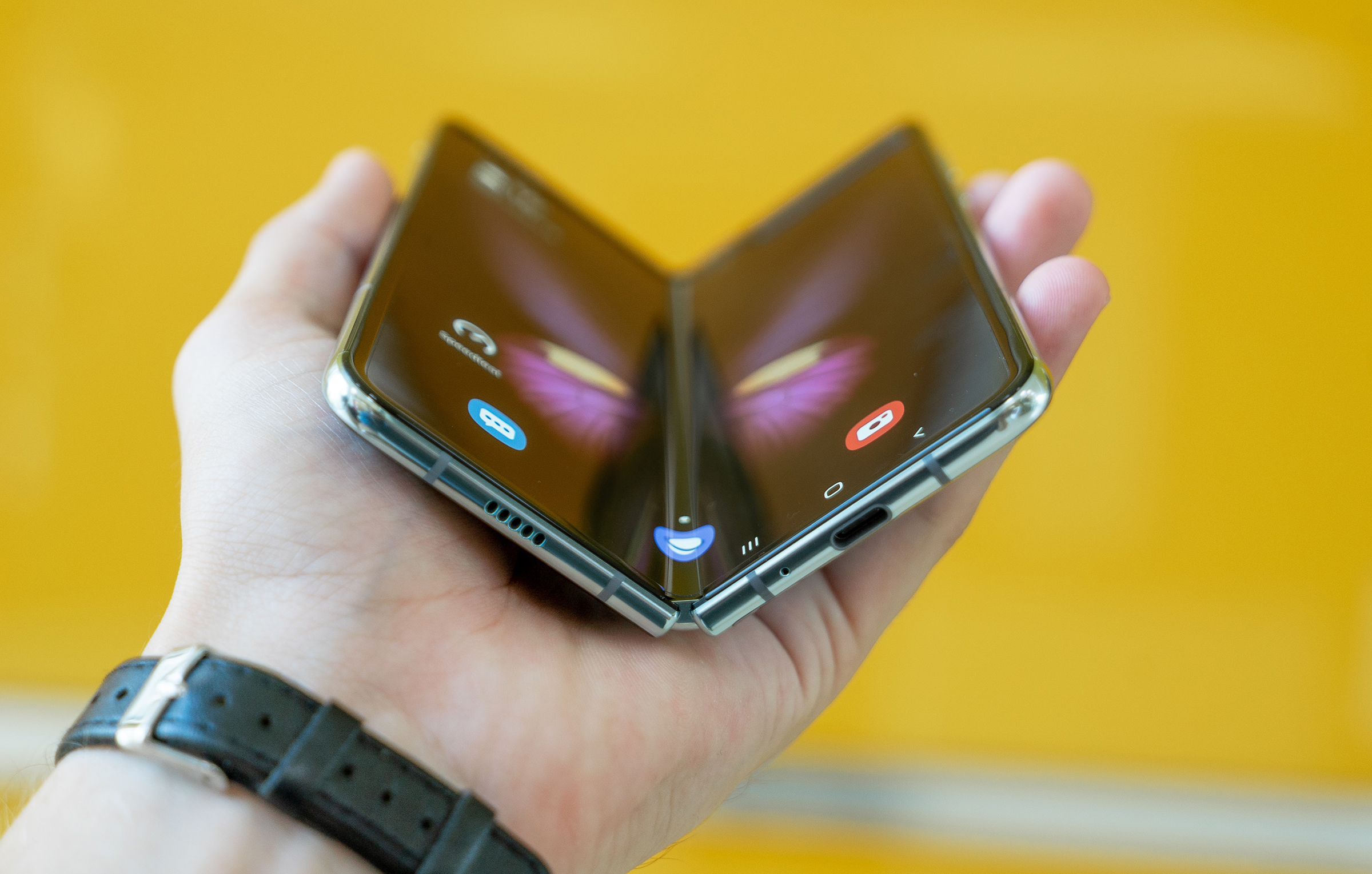 Samsung Galaxy Z Fold 2 4pda
