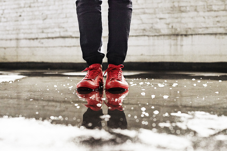 converse rubber red