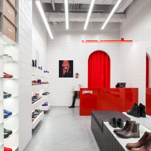 camper shoes store near me