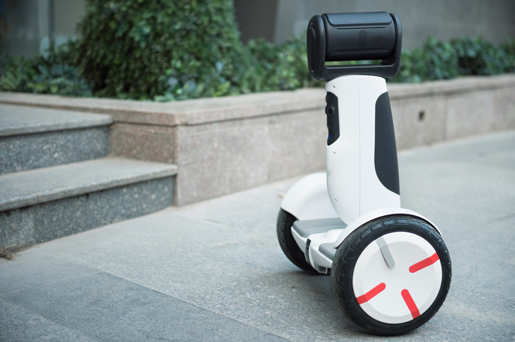 segway-advanced-personal-robot-unveiled-at-ces-2016-3