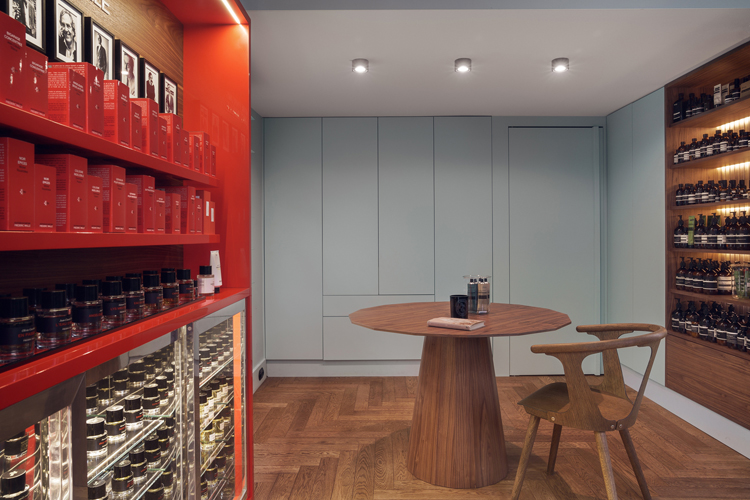 GaliLu Fragrance shop in Gdańsk by Mana Design