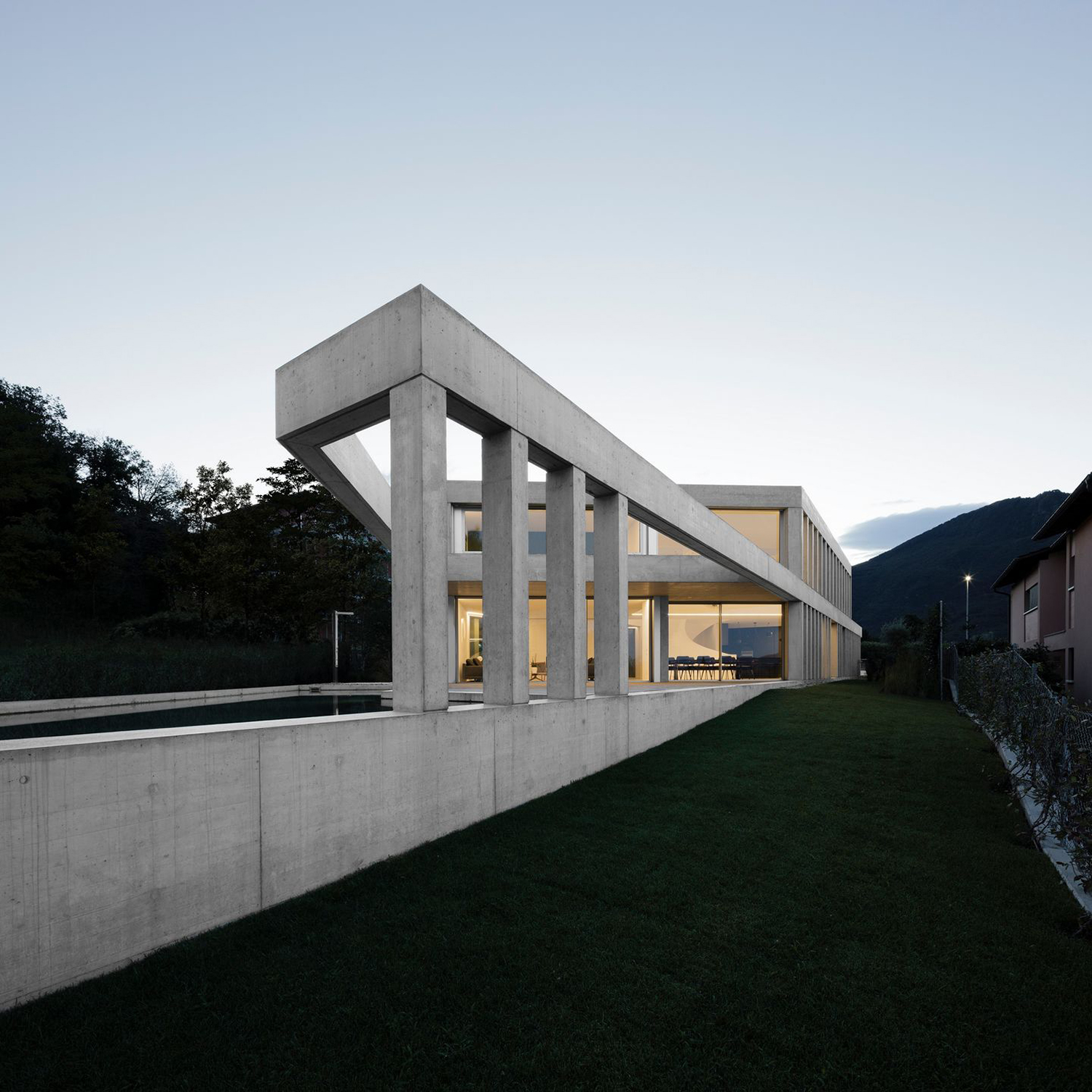 Concrete Villa Comano, Switzerland / DF_DC