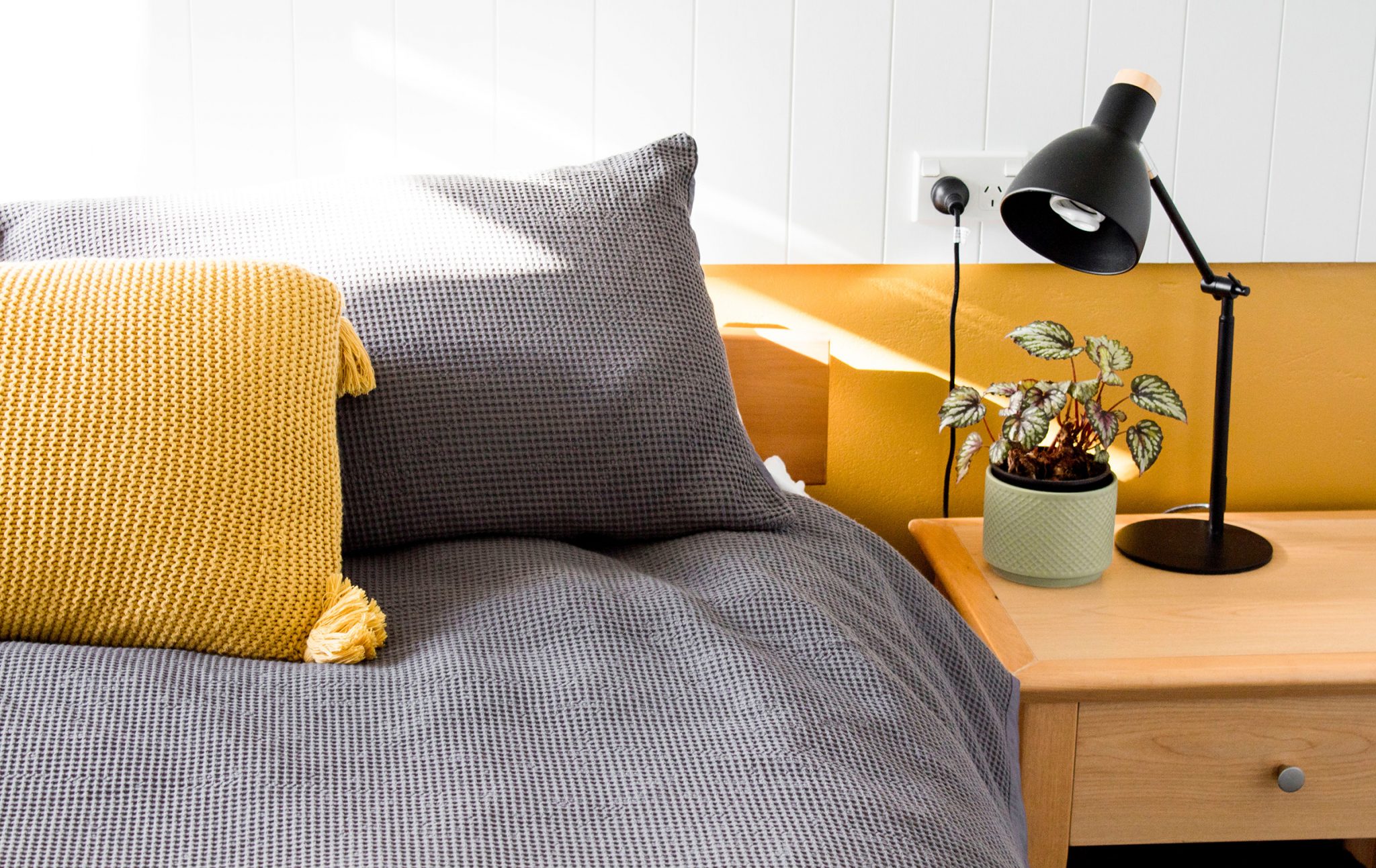 5 Tips for Starting a Designer Pillow Company