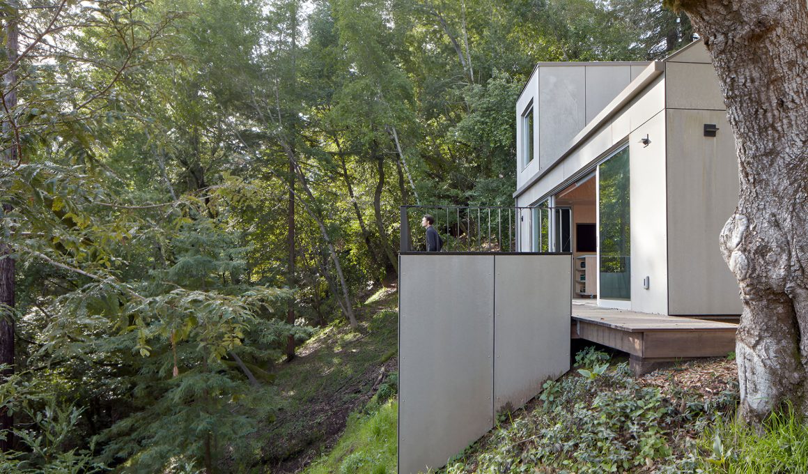 Crest Guesthouse, Marin County, USA / Mork-Ulnes Architects