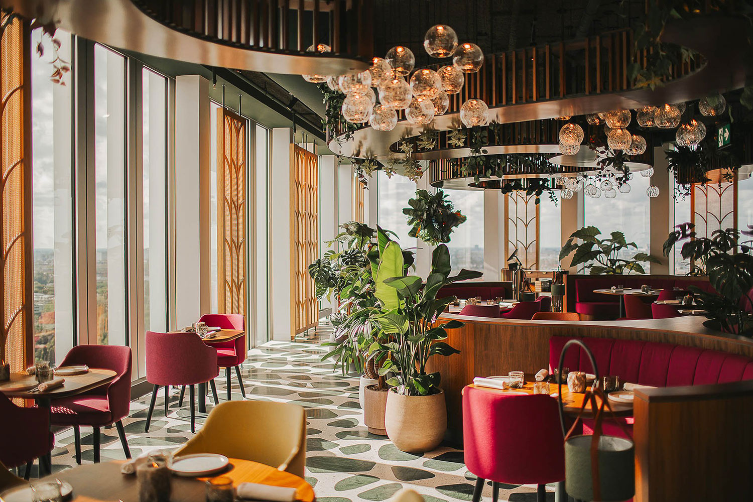 Selva Restaurant: A Tropical Escape in Amsterdam 