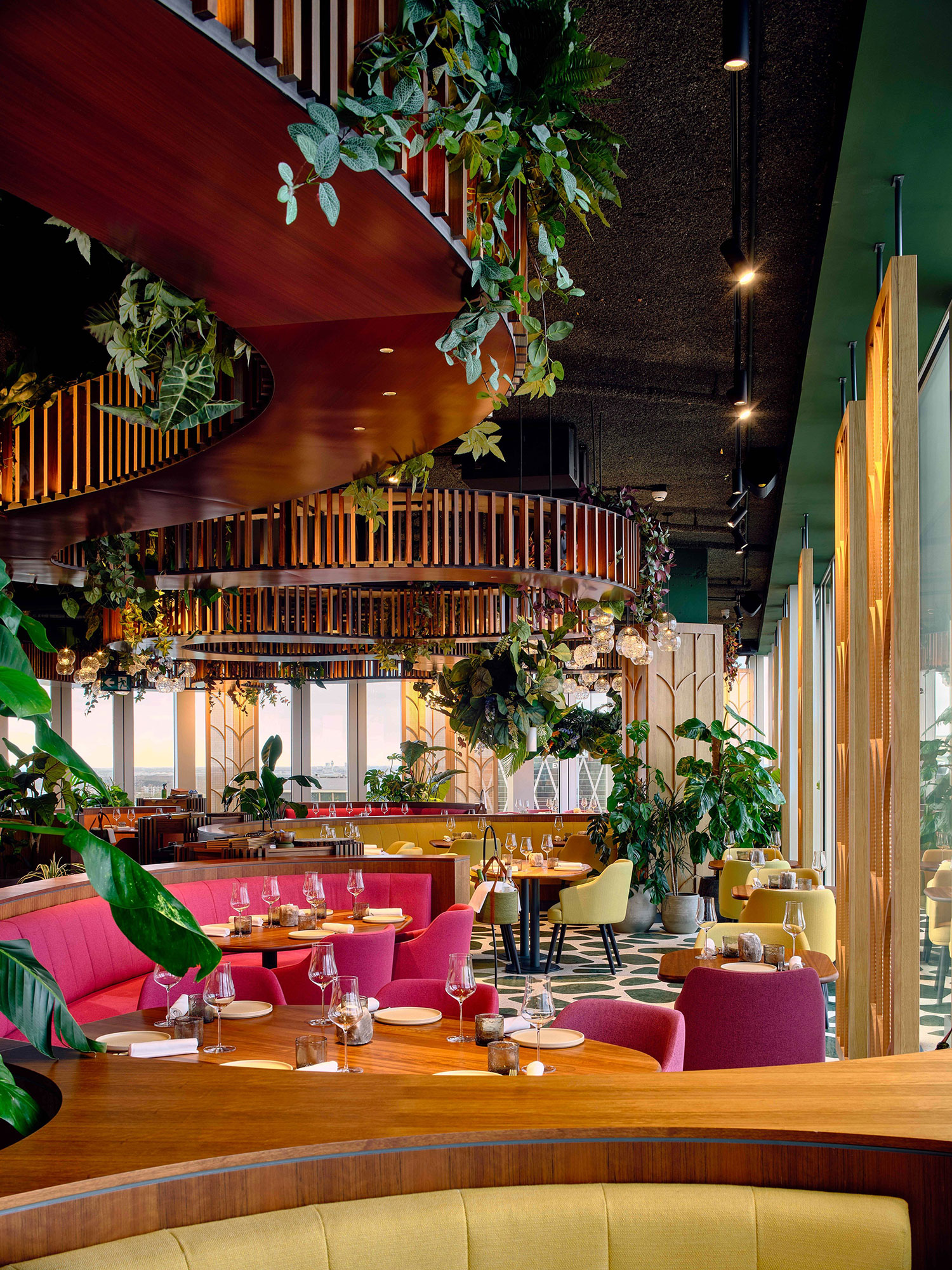 Selva Restaurant: A Tropical Escape in Amsterdam 