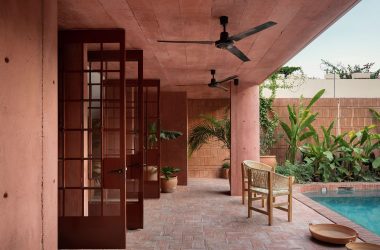 Casa Roja: A Vibrant Architectural Ode to Oaxacan Culture and Identity