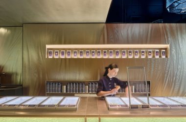 A Frozen Perfume: Albert Adrià's Gelato Collection Redefines Sweet Indulgence in Barcelona