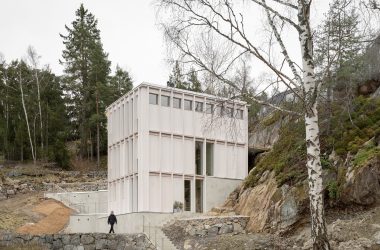 Ravine House Oslo: Sustainable Timber Design by Kolman Boye