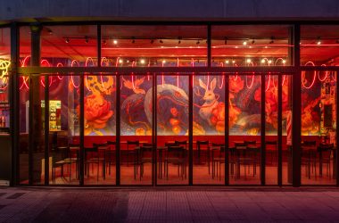 Muro Studio's Temple Bar: Neon & Design in Buenos Aires